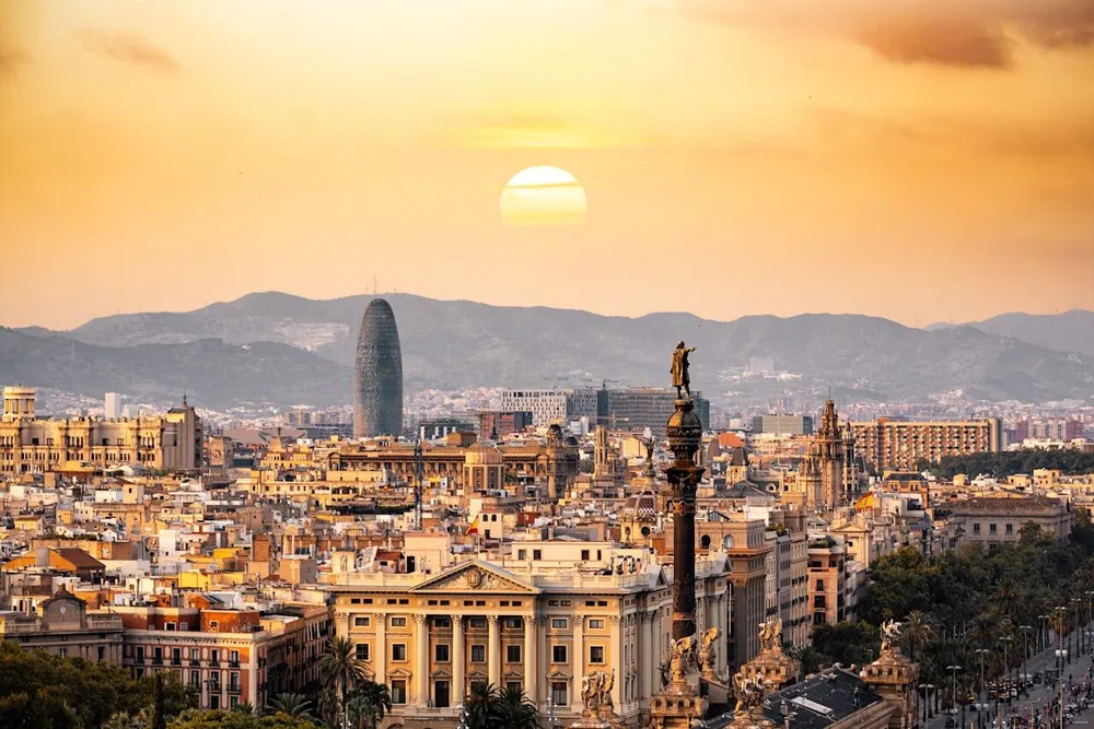 Decode Travel Barcelona 2025
